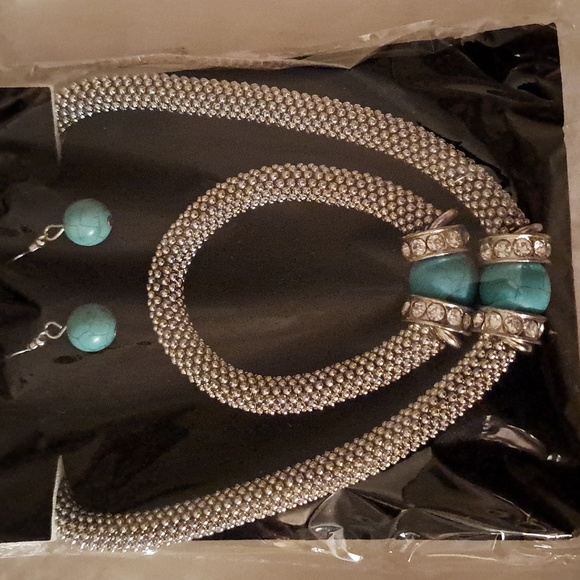 3 Piece Set Siver Toned Faux Turquoise with Crystal Accents set. - Picture 6 of 8